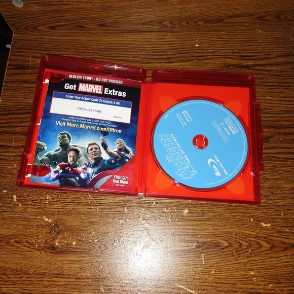 Avengers: Age of Ultron (Blu-ray , 2015, Canadian) - Picture 2 of 3